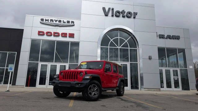 2020 Jeep Wrangler Unlimited Black and Tan 4WD photo