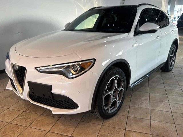 2022 Alfa Romeo Stelvio Ti AWD photo