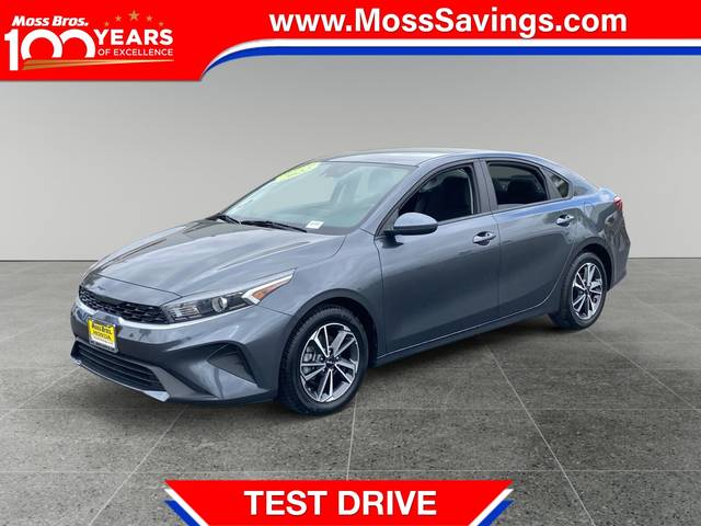 2022 Kia Forte LXS FWD photo