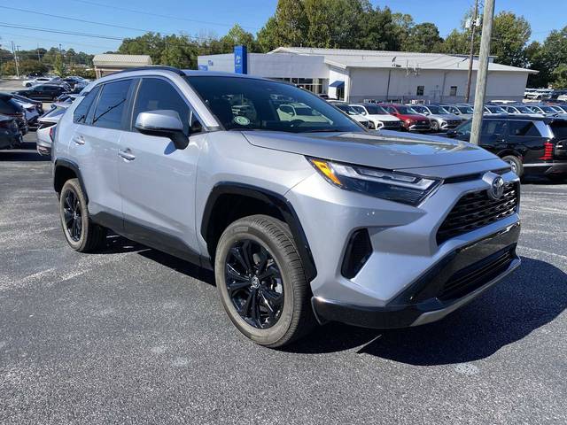 2022 Toyota RAV4 Hybrid SE AWD photo