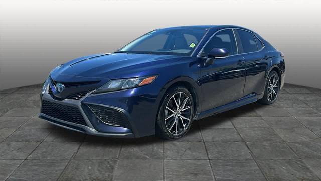 2022 Toyota Camry Hybrid SE FWD photo
