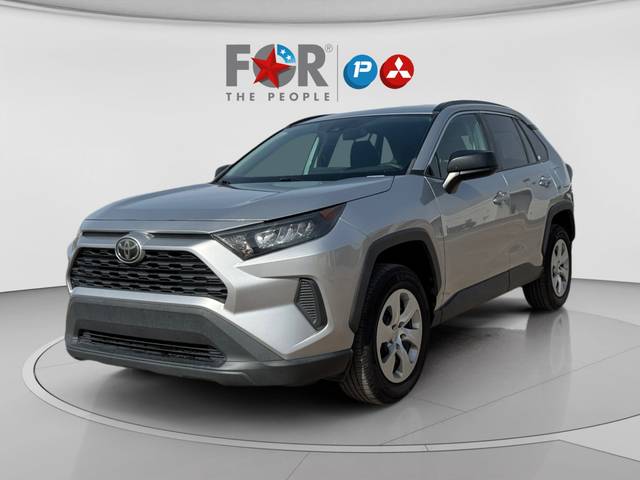 2021 Toyota RAV4 LE FWD photo