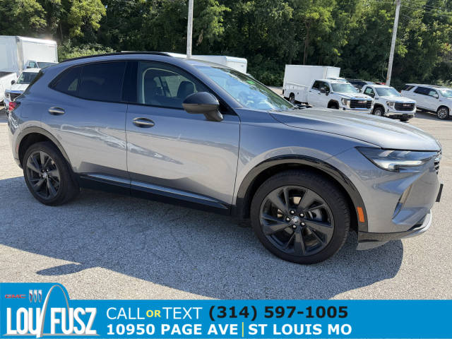2022 Buick Envision Essence AWD photo