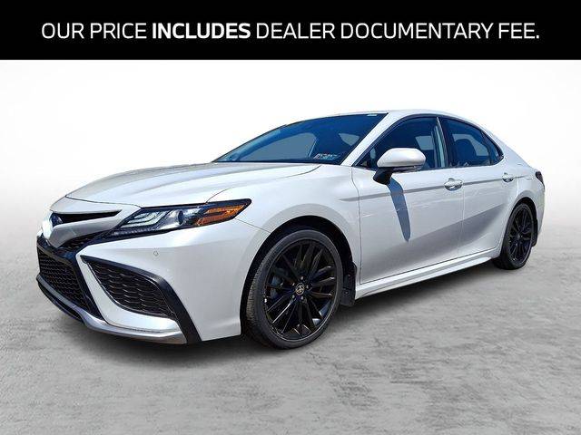 2022 Toyota Camry Hybrid XSE FWD photo
