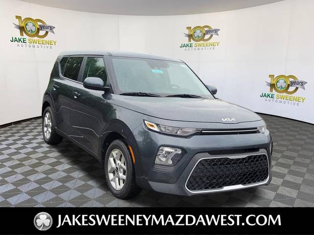 2022 Kia Soul LX FWD photo