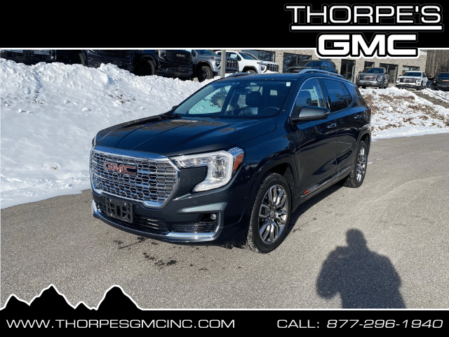 2022 GMC Terrain Denali AWD photo