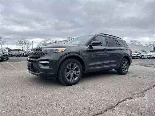 2022 Ford Explorer XLT 4WD photo