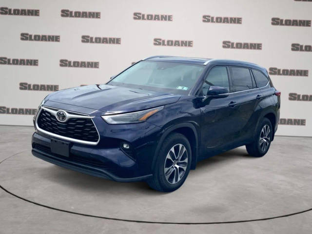 2022 Toyota Highlander XLE AWD photo