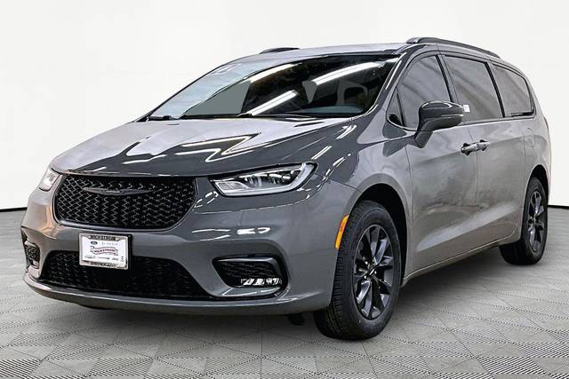 2022 Chrysler Pacifica Minivan Touring L AWD photo