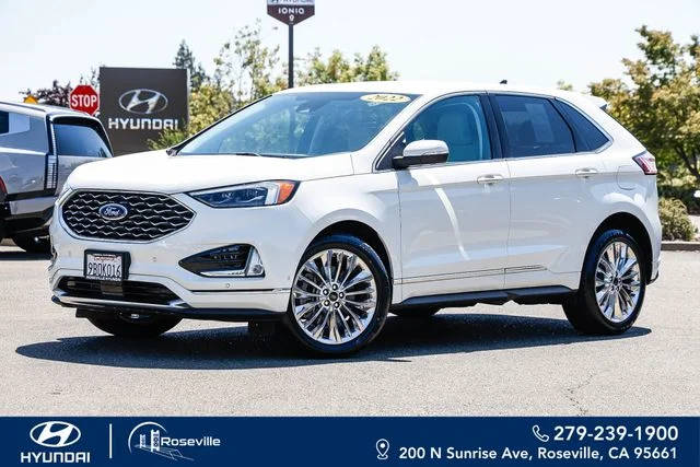 2022 Ford Edge Titanium AWD photo