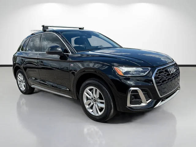 2022 Audi Q5 S line Premium AWD photo
