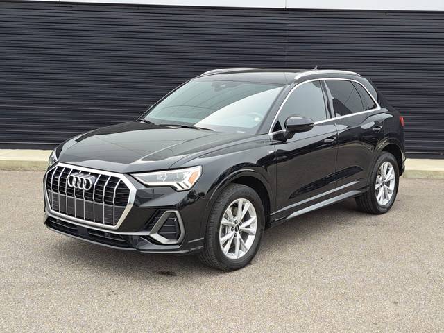 2022 Audi Q3 S line Premium Plus AWD photo