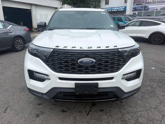 2022 Ford Explorer ST-Line 4WD photo