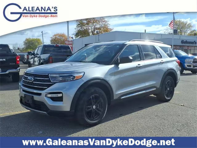 2022 Ford Explorer XLT 4WD photo