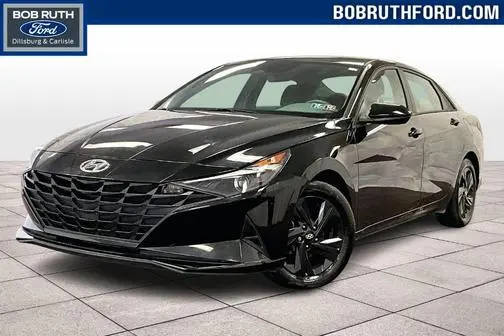 2022 Hyundai Elantra SEL FWD photo