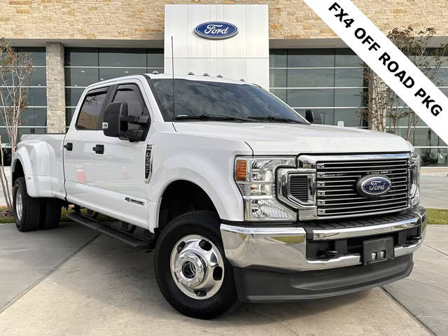 2022 Ford F-350 Super Duty XL 4WD photo