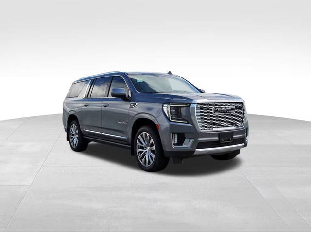 2022 GMC Yukon XL Denali 4WD photo