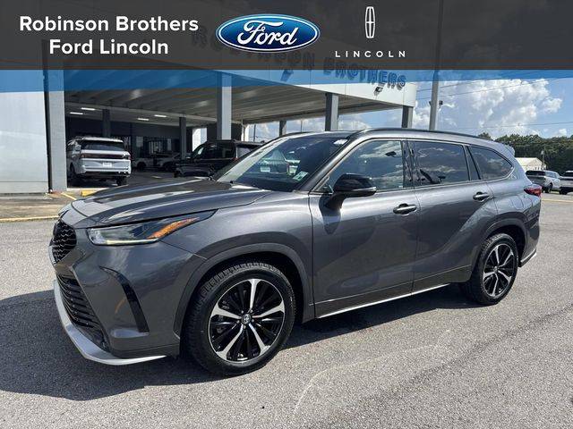 2022 Toyota Highlander XSE FWD photo