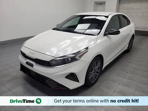 2022 Kia Forte GT-Line FWD photo