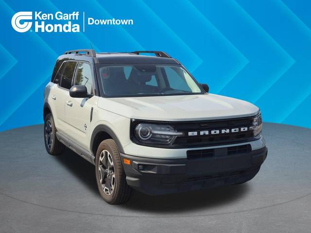 2022 Ford Bronco Sport Outer Banks 4WD photo