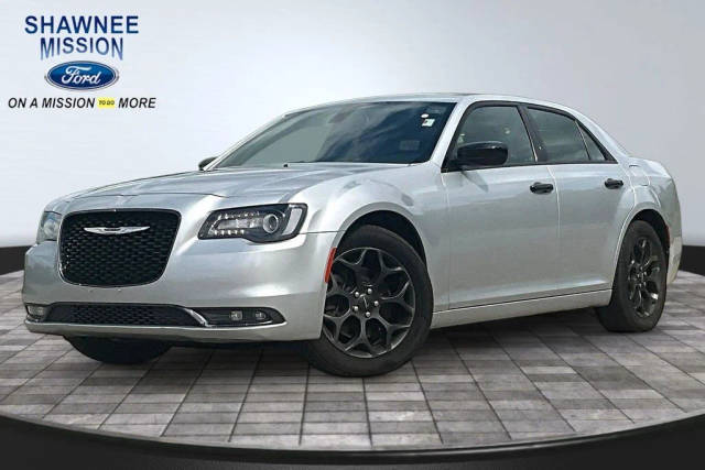 2020 Chrysler 300 300S AWD photo