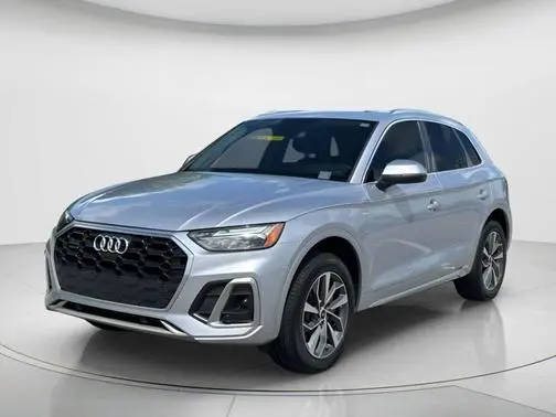 2022 Audi Q5 S line Premium Plus AWD photo