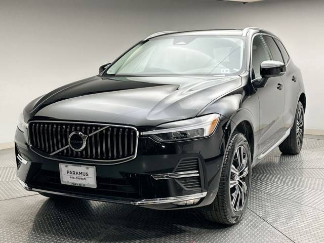 2022 Volvo XC60 Inscription AWD photo