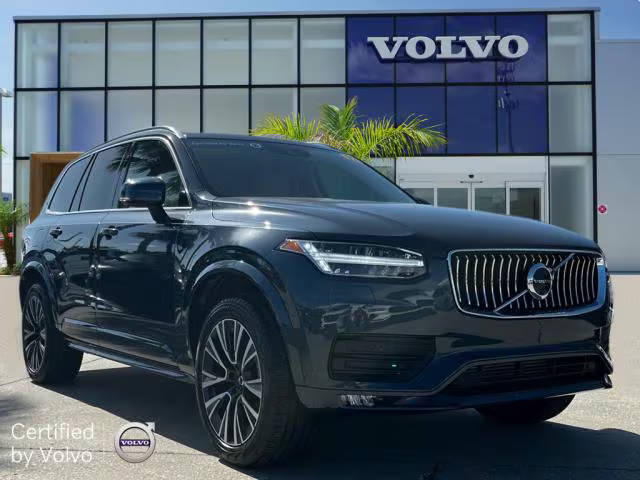 2022 Volvo XC90 Momentum FWD photo