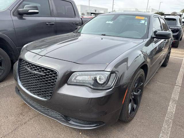 2022 Chrysler 300 Touring RWD photo