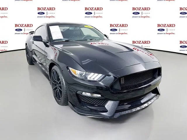 2016 Ford Mustang Shelby GT350 RWD photo