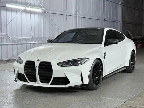 2022 BMW M4 RWD photo