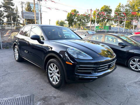 2019 Porsche Cayenne AWD photo