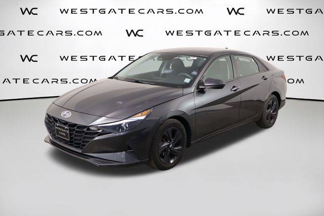 2022 Hyundai Elantra SEL FWD photo
