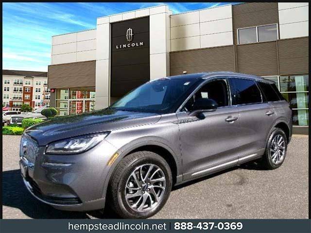 2022 Lincoln Nautilus Reserve AWD photo