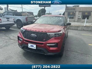 2022 Ford Explorer ST 4WD photo