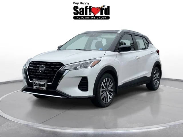 2022 Nissan Kicks SV FWD photo