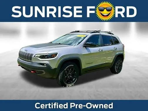 2022 Jeep Cherokee Trailhawk 4WD photo