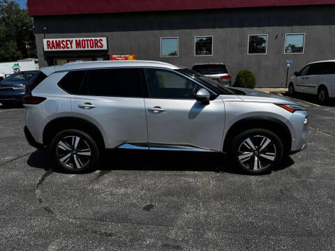 2022 Nissan Rogue Platinum AWD photo