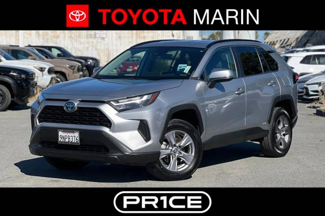 2022 Toyota RAV4 Hybrid XLE AWD photo