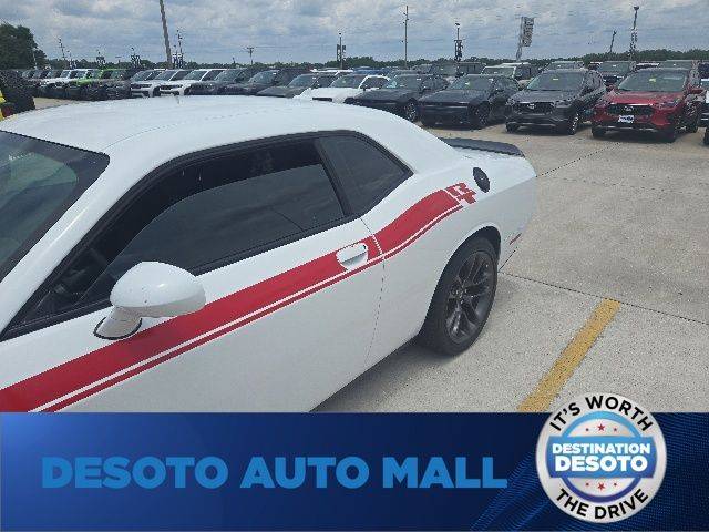 2022 Dodge Challenger R/T Scat Pack RWD photo