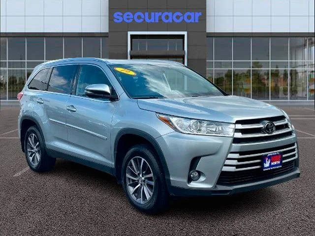 2019 Toyota Highlander XLE AWD photo