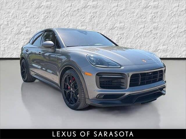 2022 Porsche Cayenne Coupe GTS AWD photo