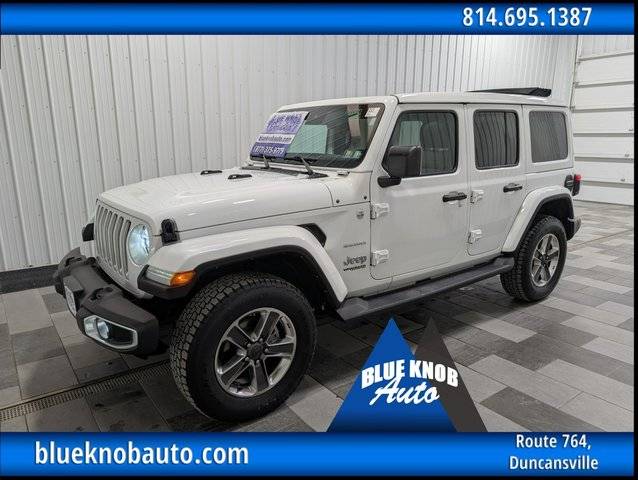 2022 Jeep Wrangler Unlimited Unlimited Sahara 4WD photo