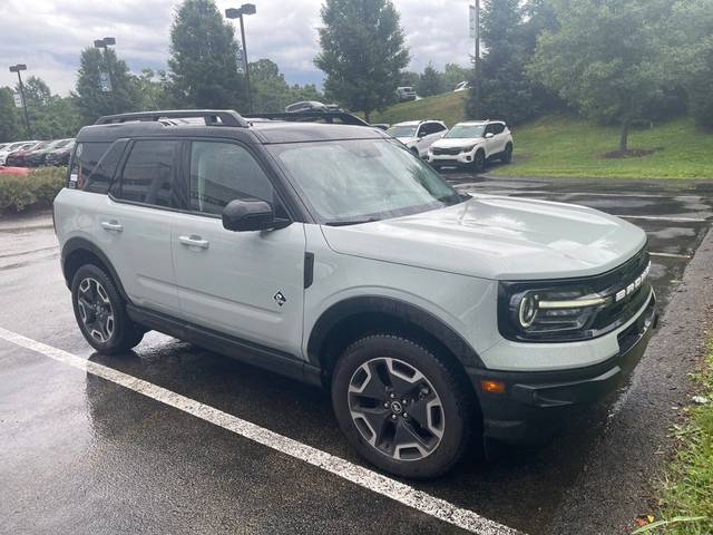 2022 Ford Bronco Sport Outer Banks 4WD photo