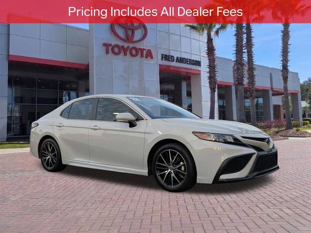 2022 Toyota Camry SE FWD photo