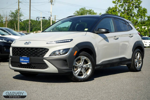 2022 Hyundai Kona SEL AWD photo