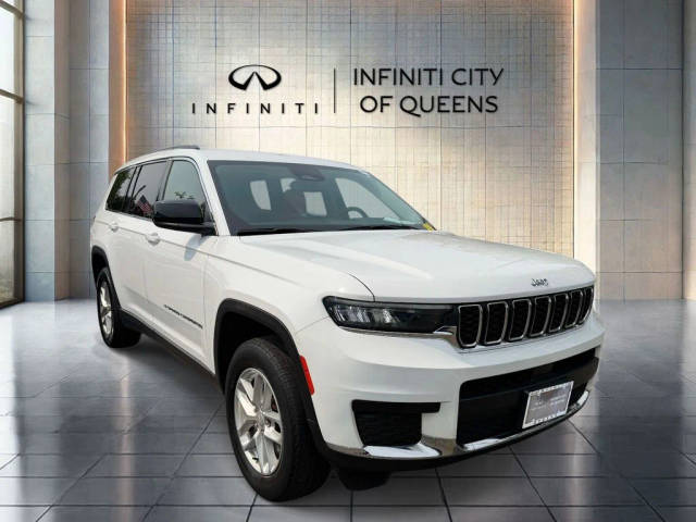 2022 Jeep Grand Cherokee L Laredo 4WD photo
