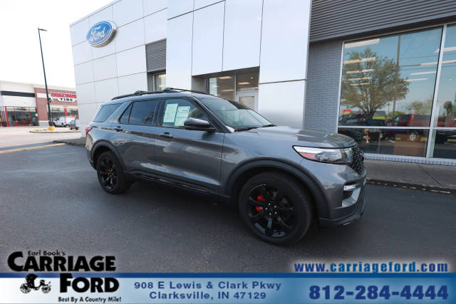 2022 Ford Explorer ST 4WD photo
