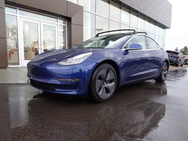 2019 Tesla Model 3 Standard Range RWD photo