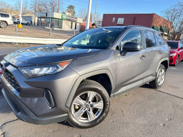 2022 Toyota RAV4 Hybrid LE AWD photo